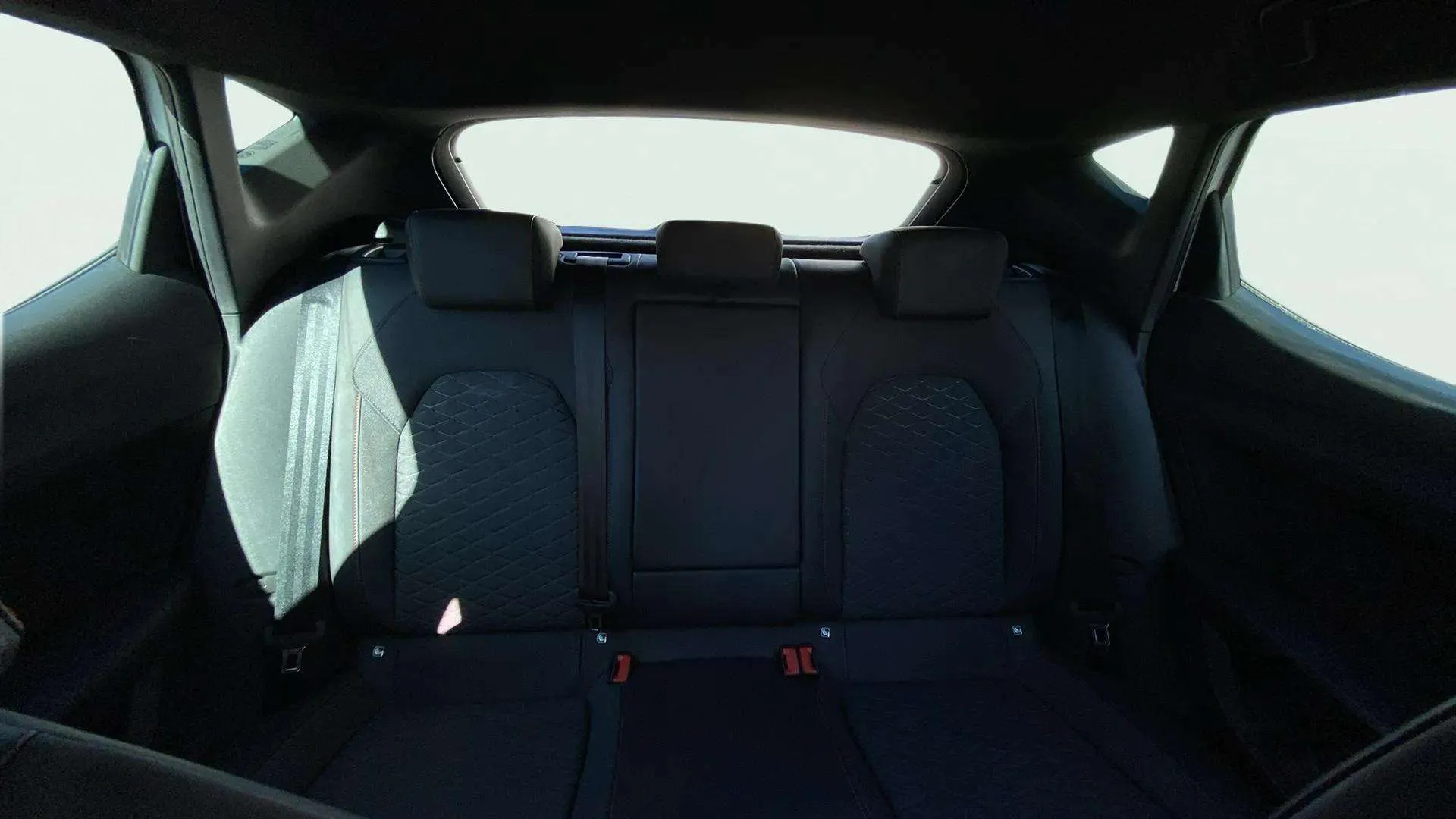SEAT León 1.0 TSI FR 25 Aniversario - foto 21