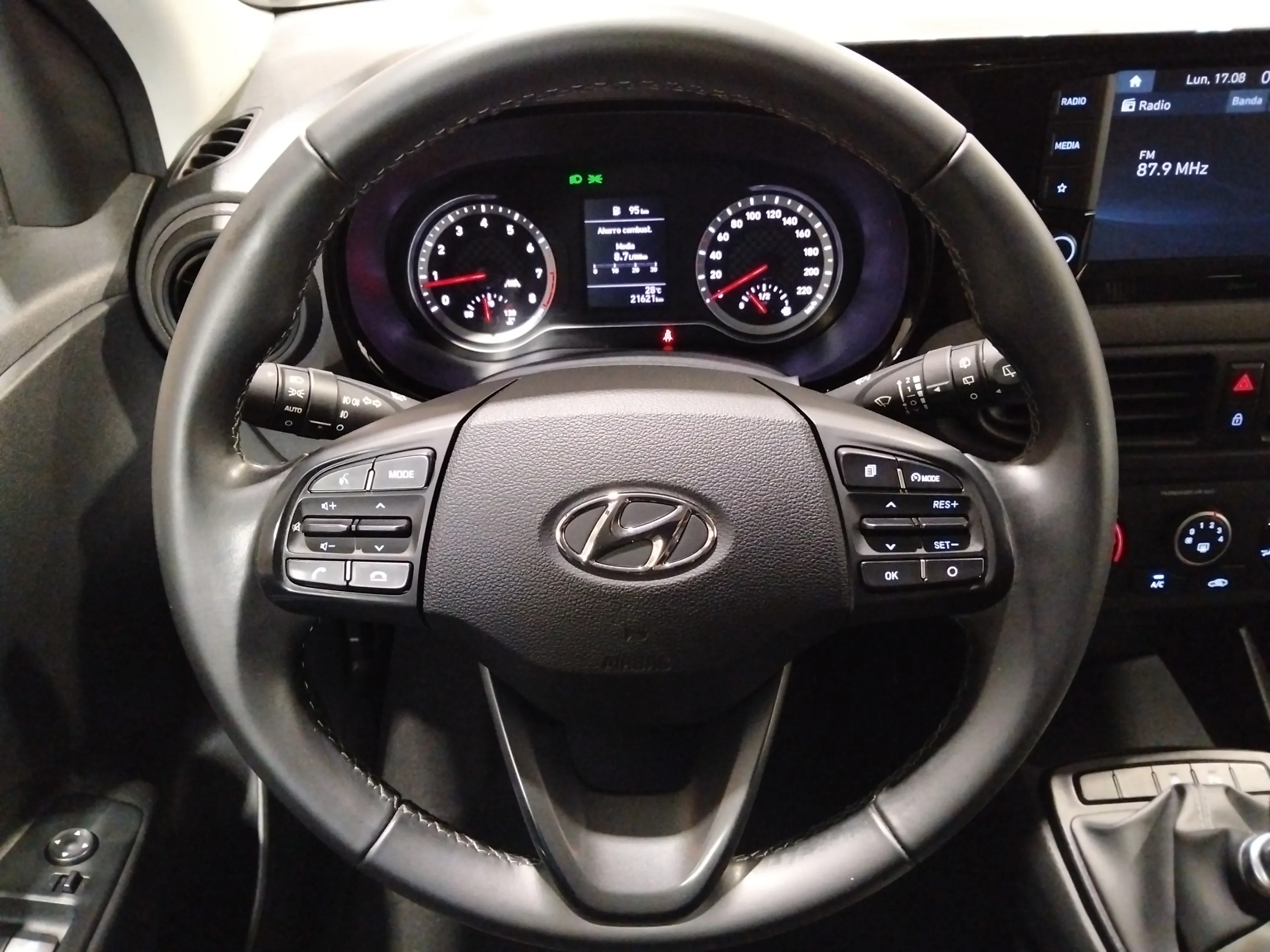 Hyundai i10 1.0 Essence - foto 11