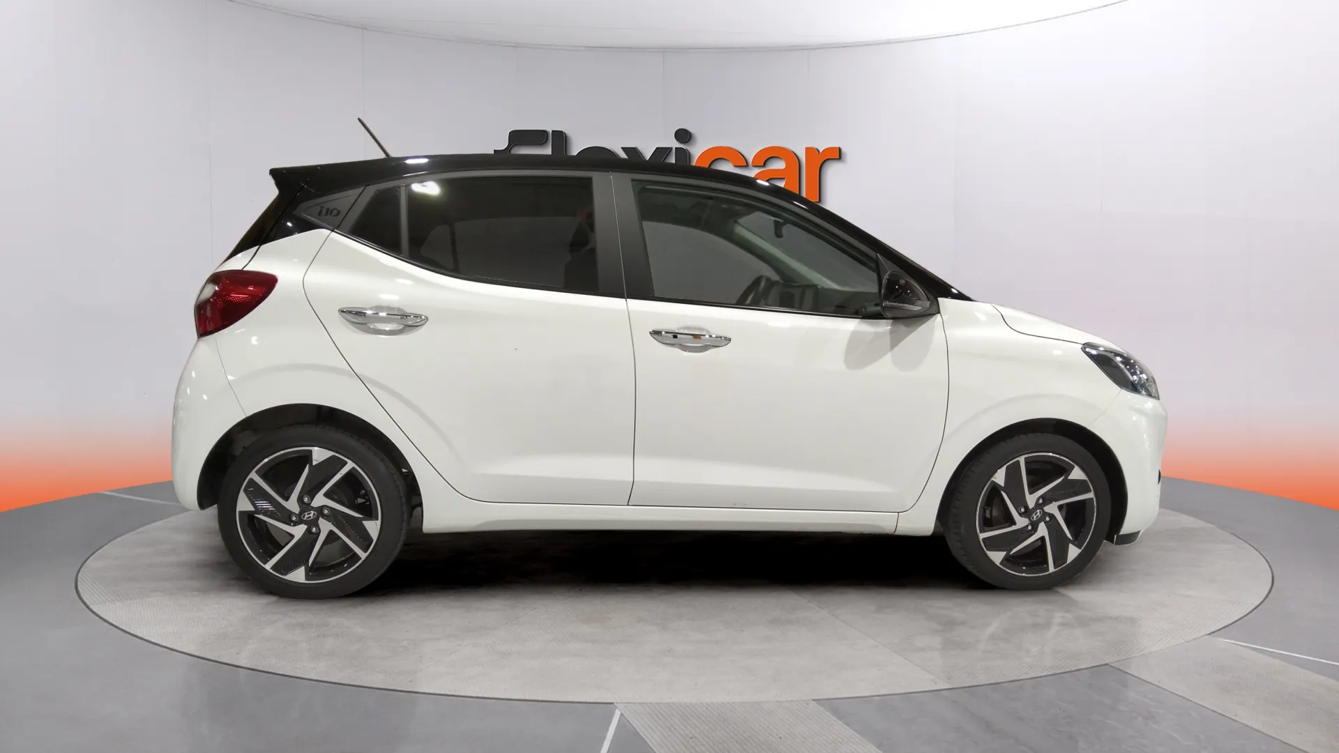 Hyundai i10 1.0 Essence - foto 8