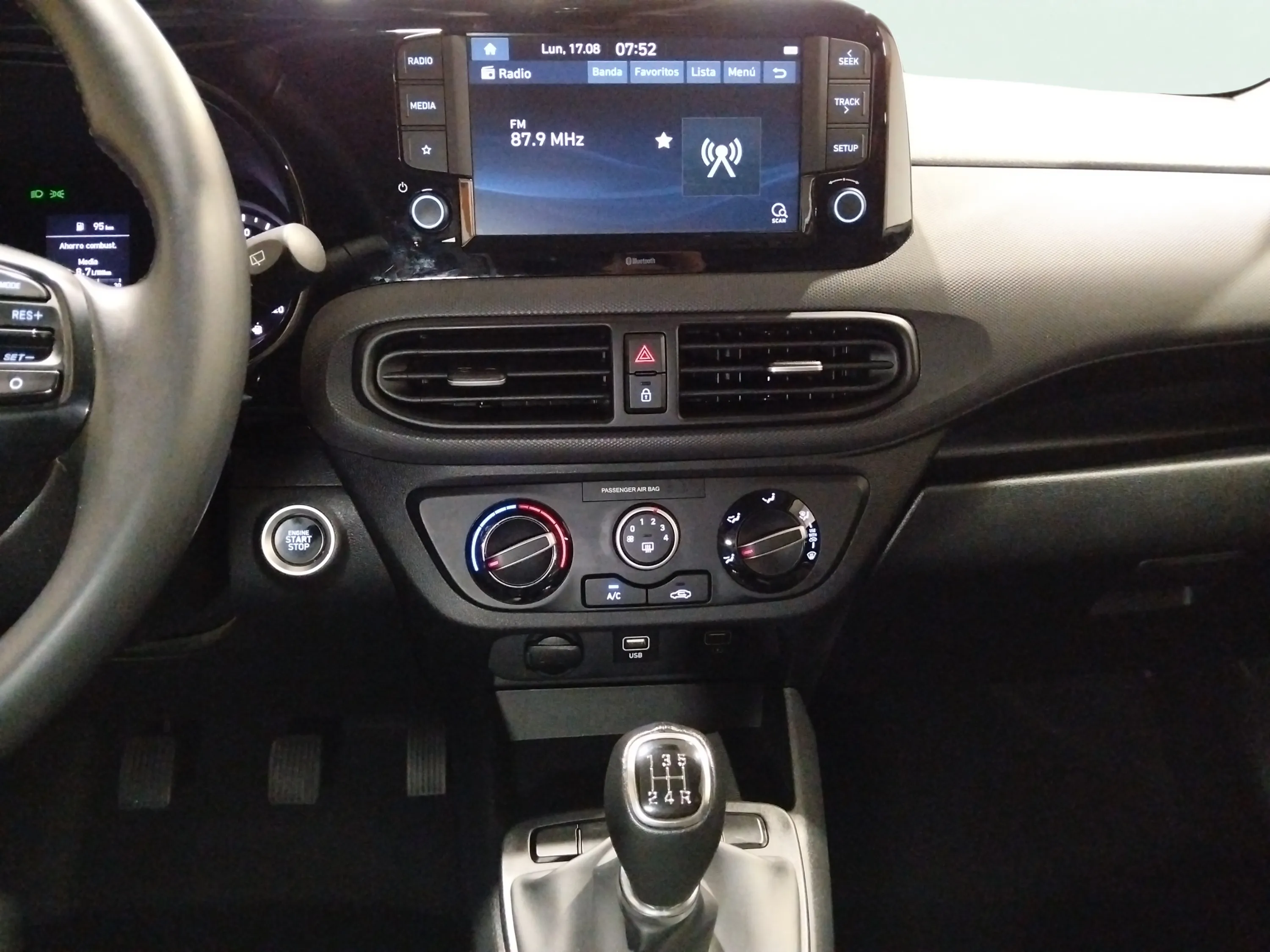 Hyundai i10 1.0 Essence - foto 10