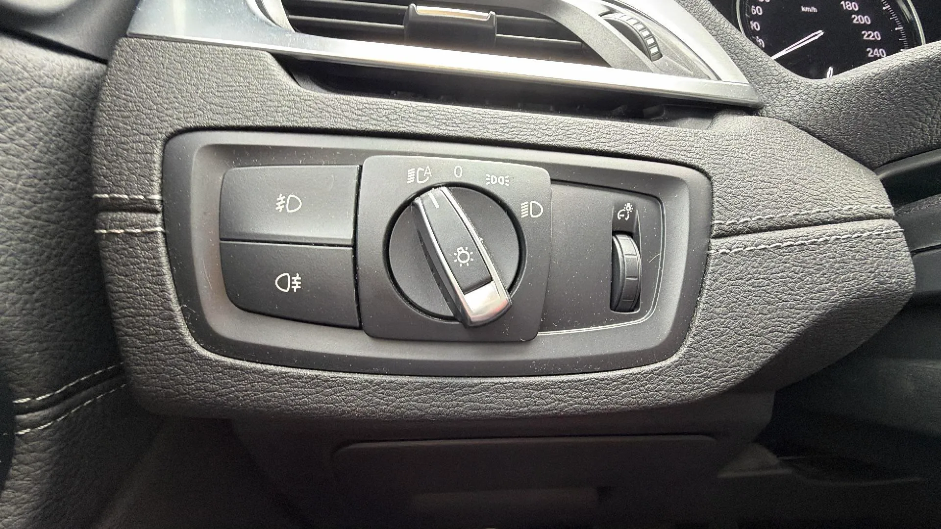 BMW X2 xDrive20dA - foto 18