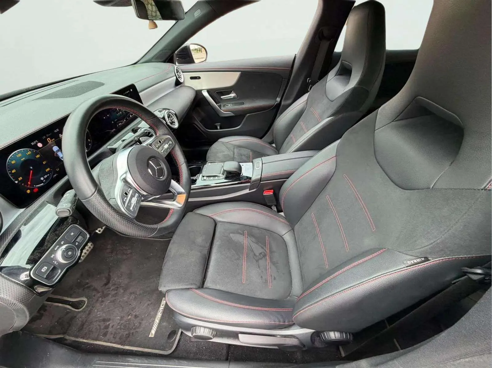 Mercedes-Benz CLA 200 D DCT - foto 10