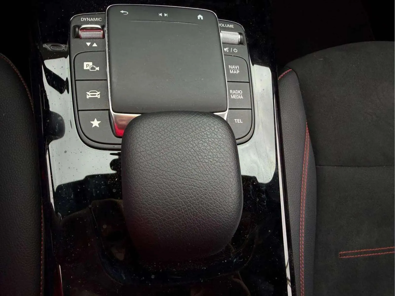Mercedes-Benz CLA 200 D DCT - foto 17