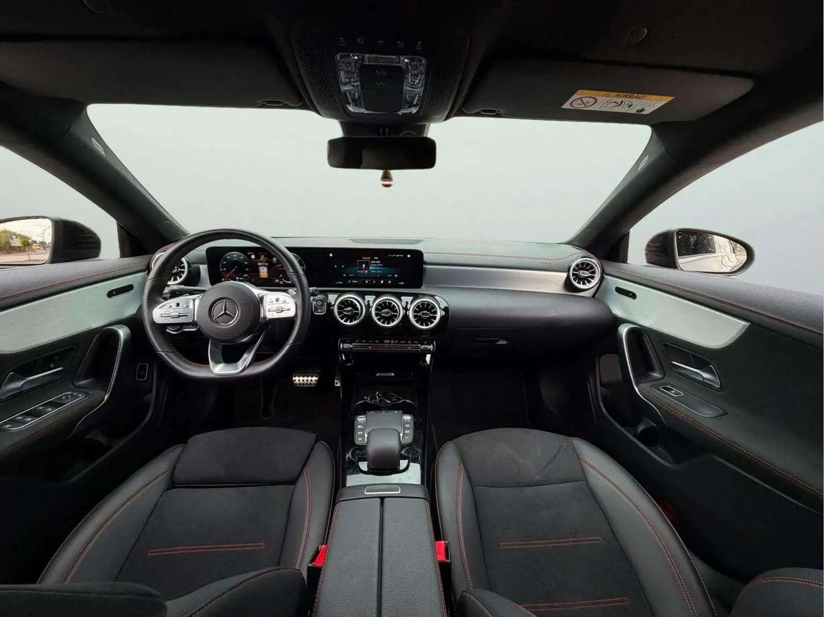 Mercedes-Benz CLA 200 D DCT - foto 8