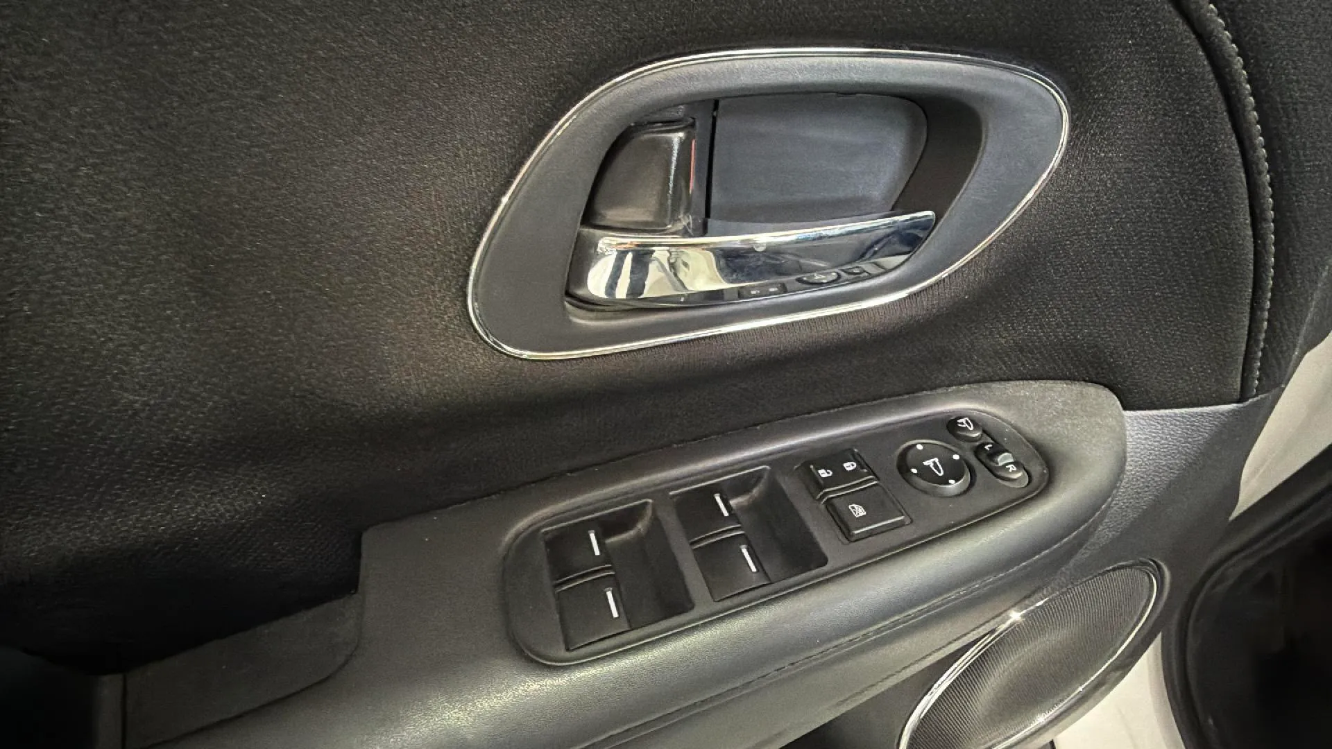 Honda HR-V 1.5 i-VTEC Executive - foto 21