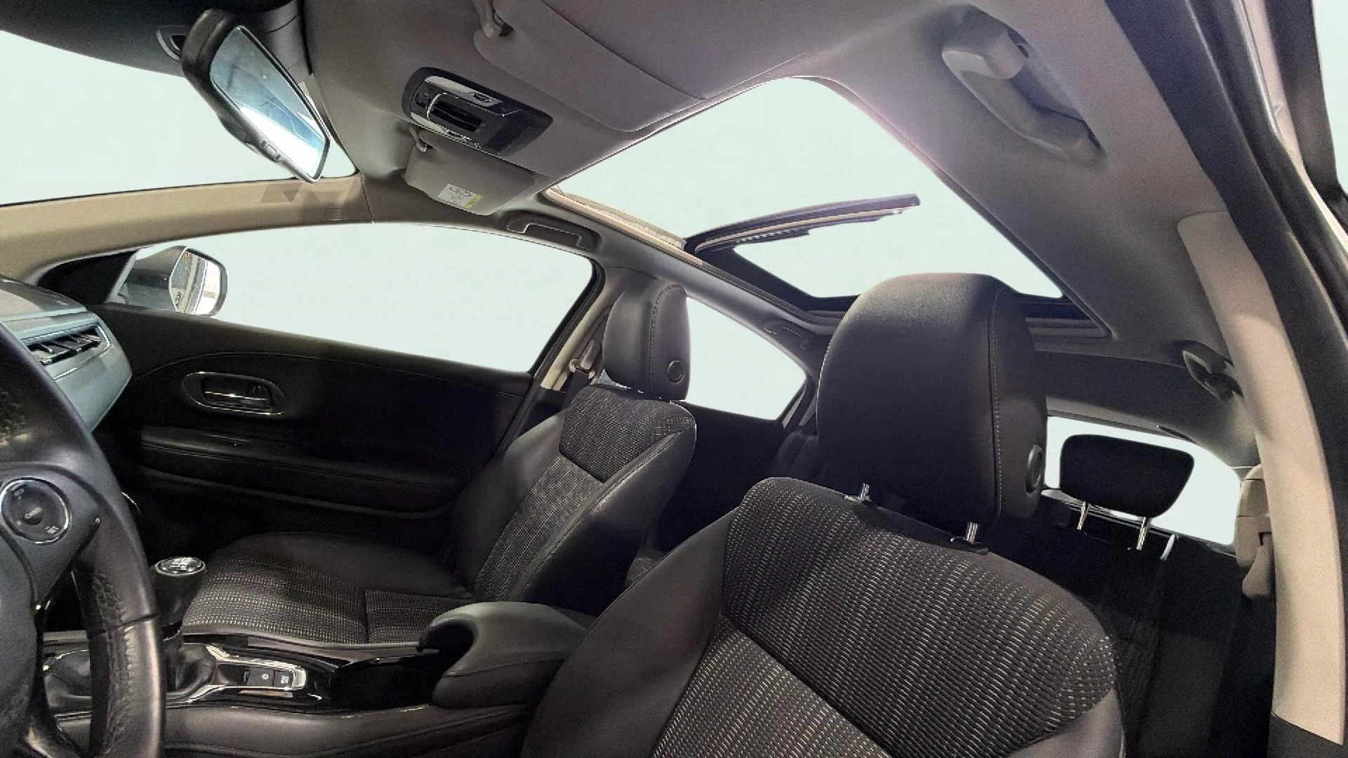 Honda HR-V 1.5 i-VTEC Executive - foto 19