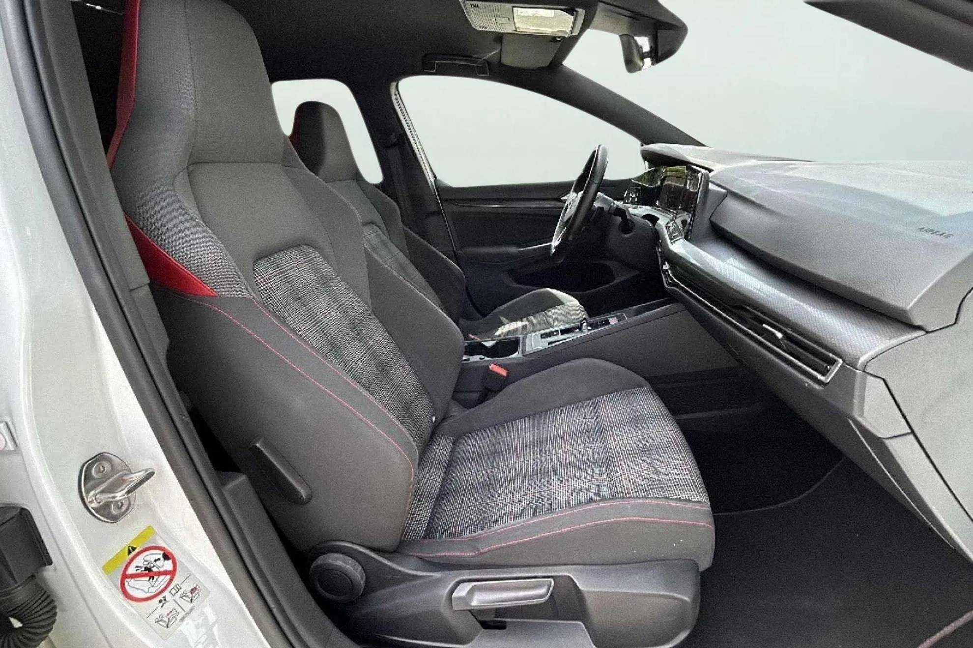 Volkswagen Golf GTI 2.0 TSI DSG - foto 13
