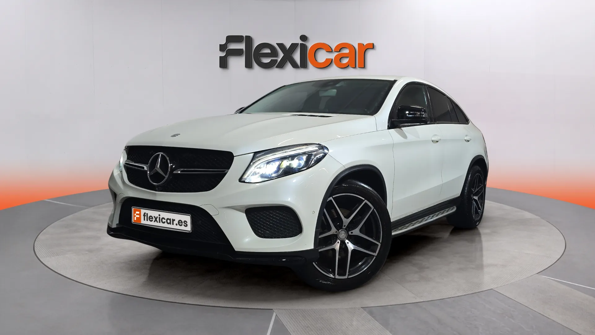 Mercedes-Benz GLE 350 d 4MATIC - foto 2