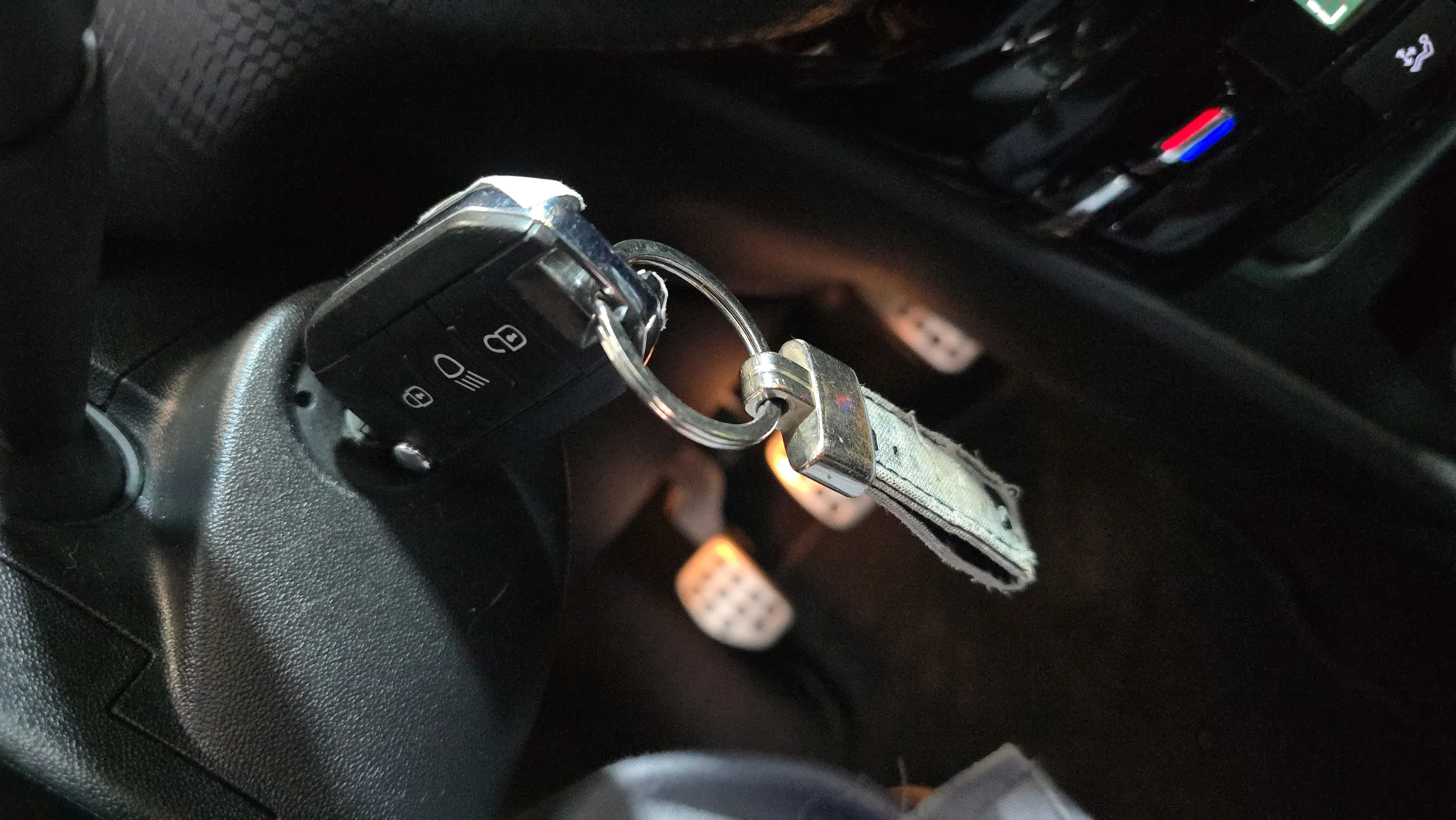 Peugeot 208 GT-Line 1.2L PureTech - foto 14