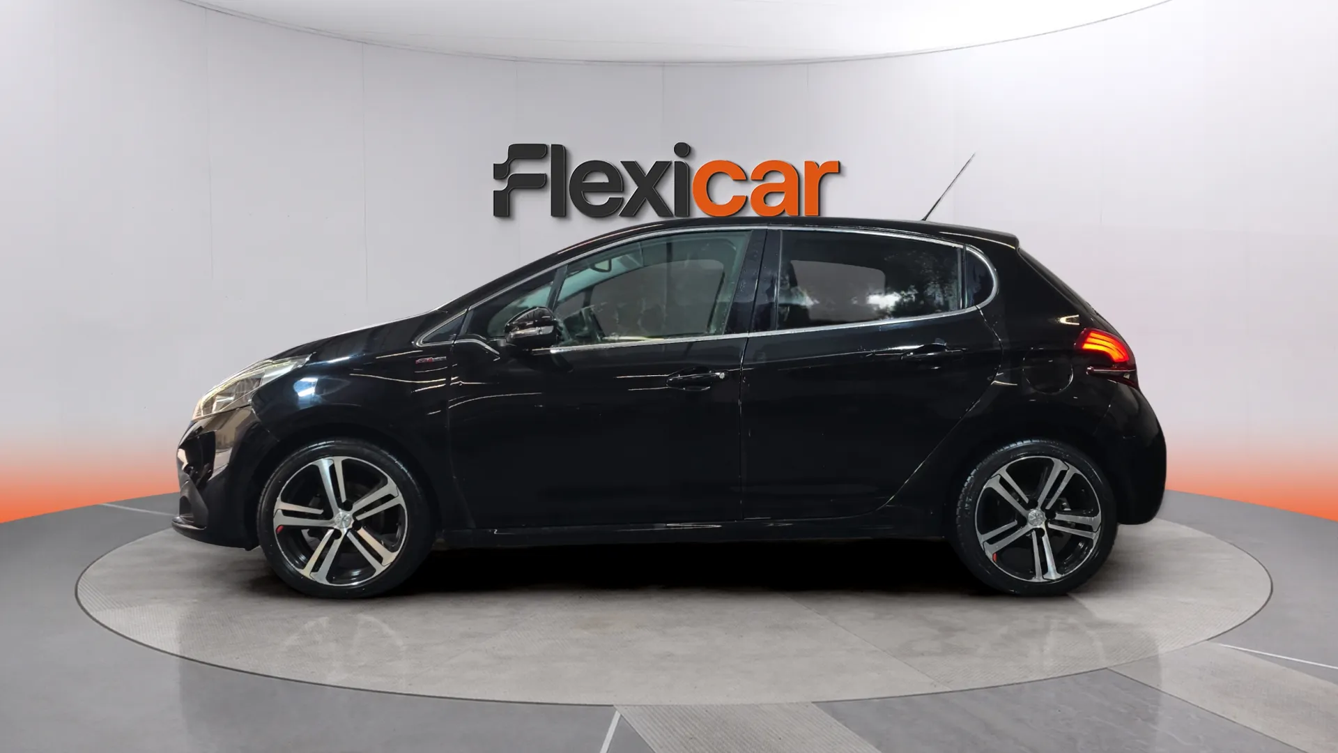 Peugeot 208 GT-Line 1.2L PureTech - foto 7