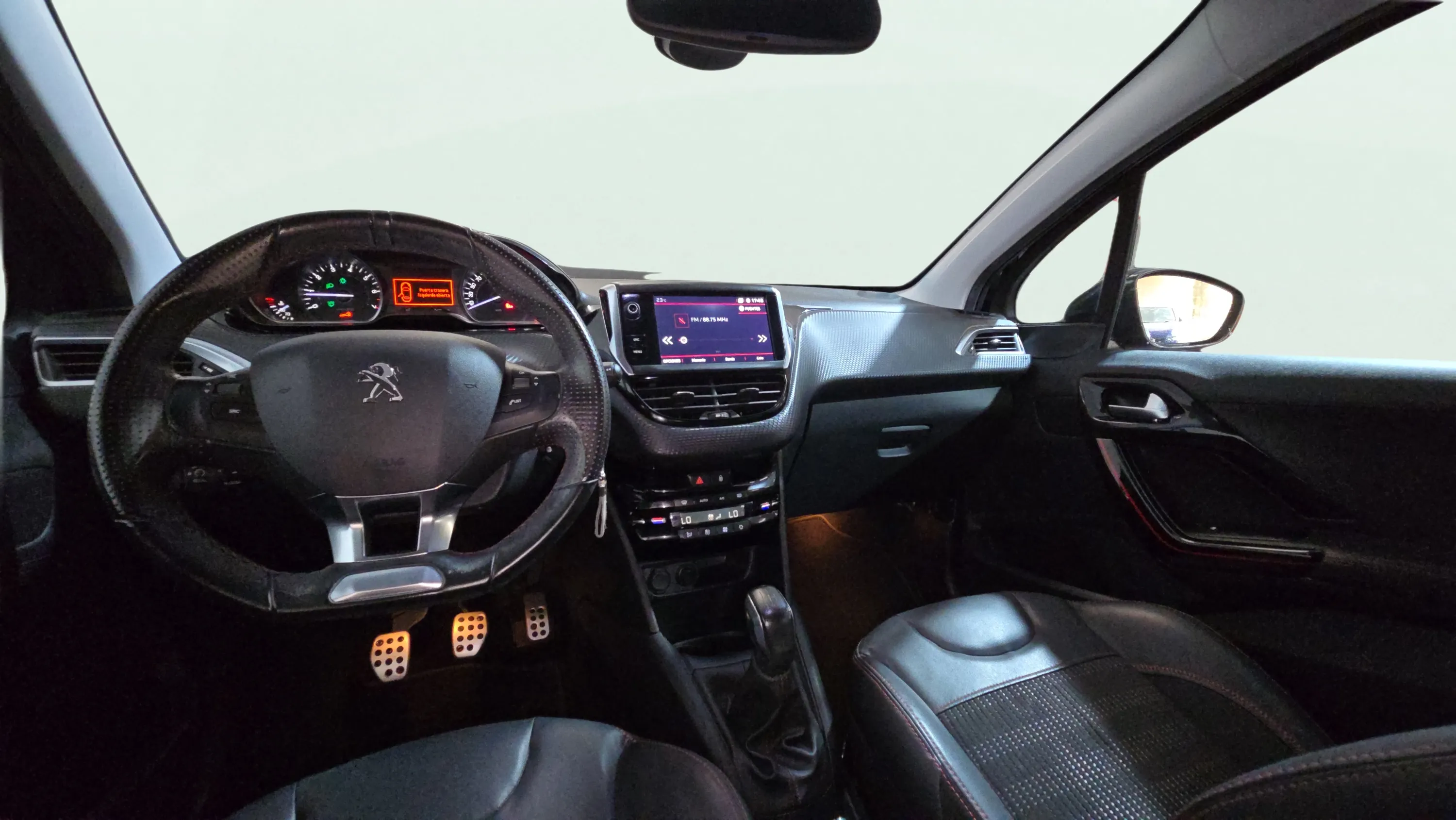 Peugeot 208 GT-Line 1.2L PureTech - foto 10
