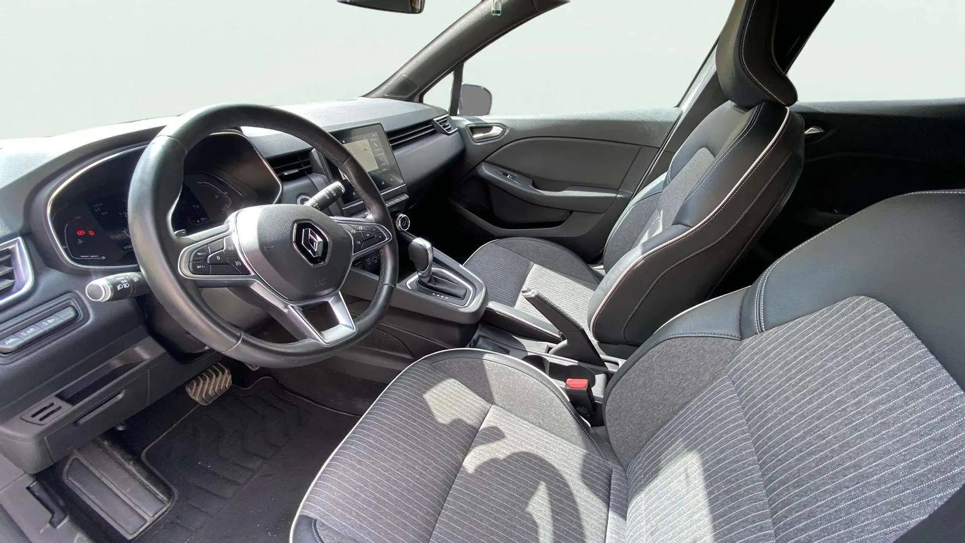 Renault Clio Zen TCe GPF EDC - foto 13