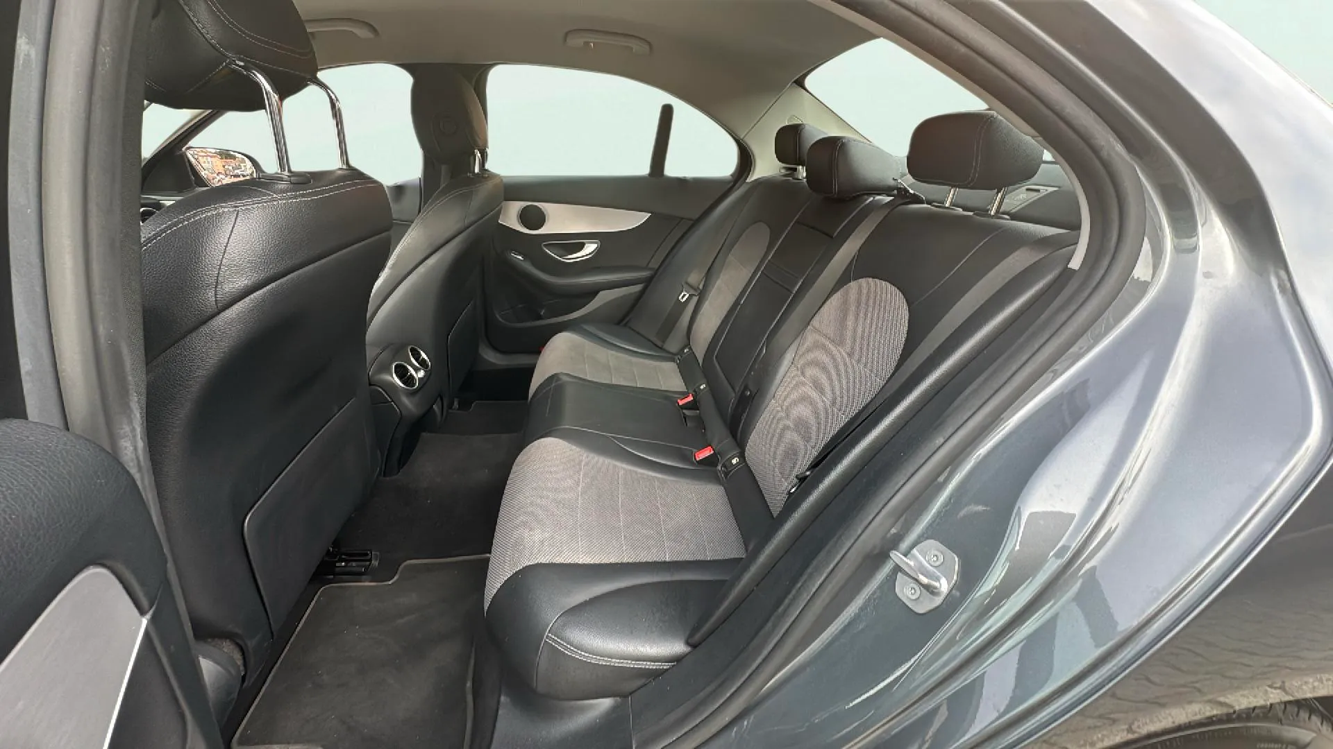 Mercedes-Benz Clase C C 200 d - foto 14