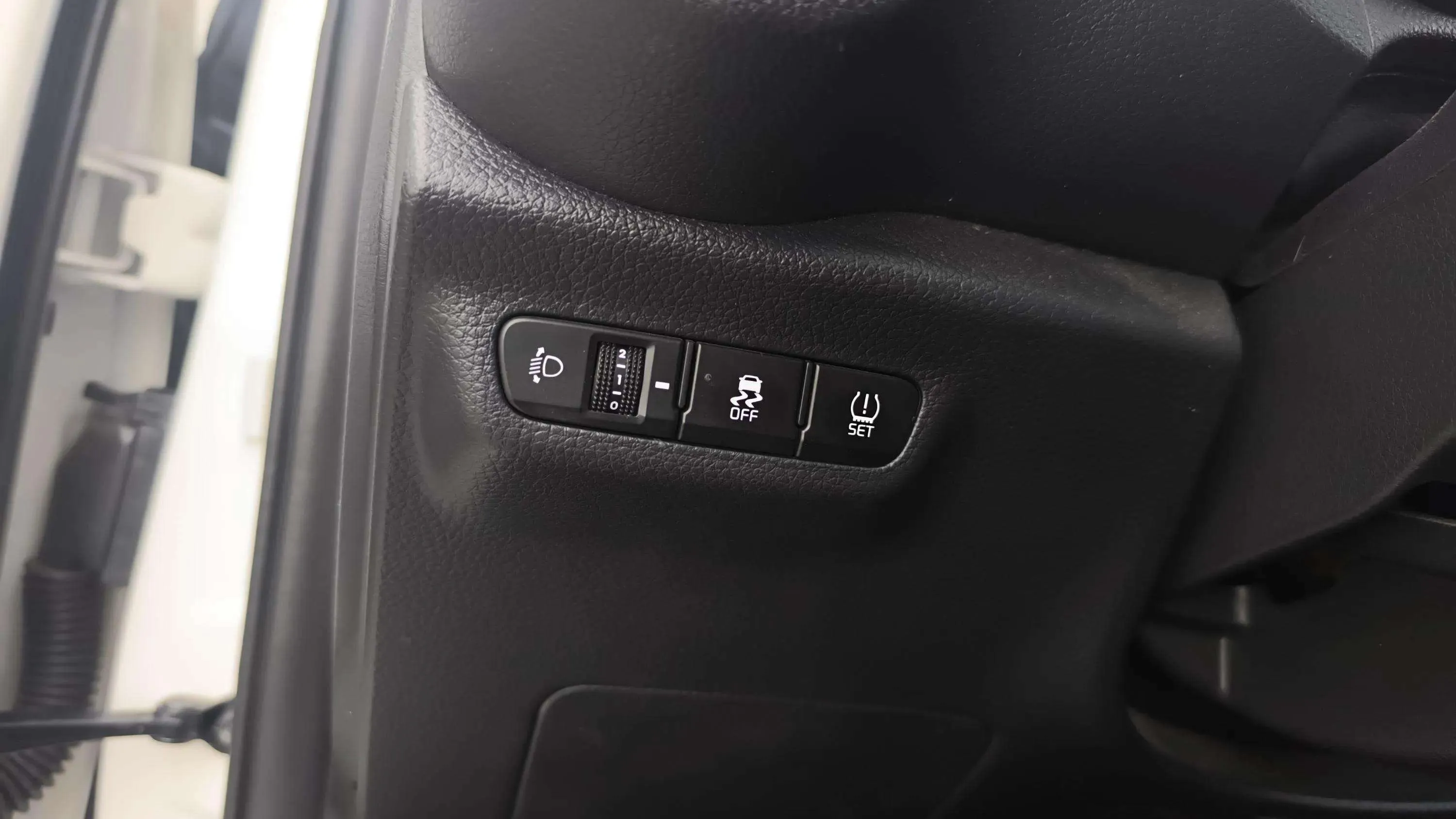 Kia Picanto 1.0 DPi Concept Pack Comfort - foto 19