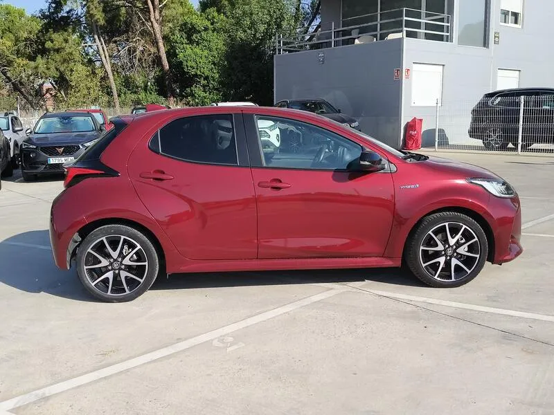 Toyota Yaris 1.5 120H Style - foto 7