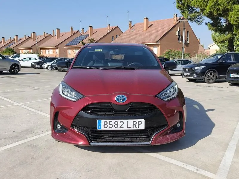 Toyota Yaris 1.5 120H Style - foto 9