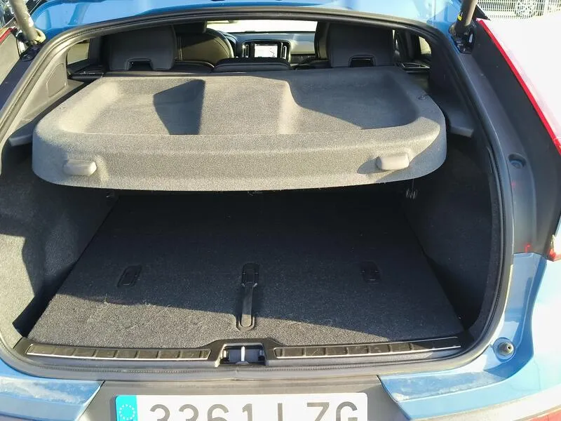 Volvo XC40 Recharge Twin First Edition - foto 42