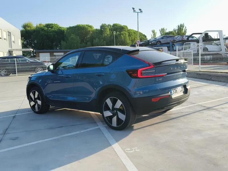 Volvo XC40 Recharge Twin First Edition - foto 4