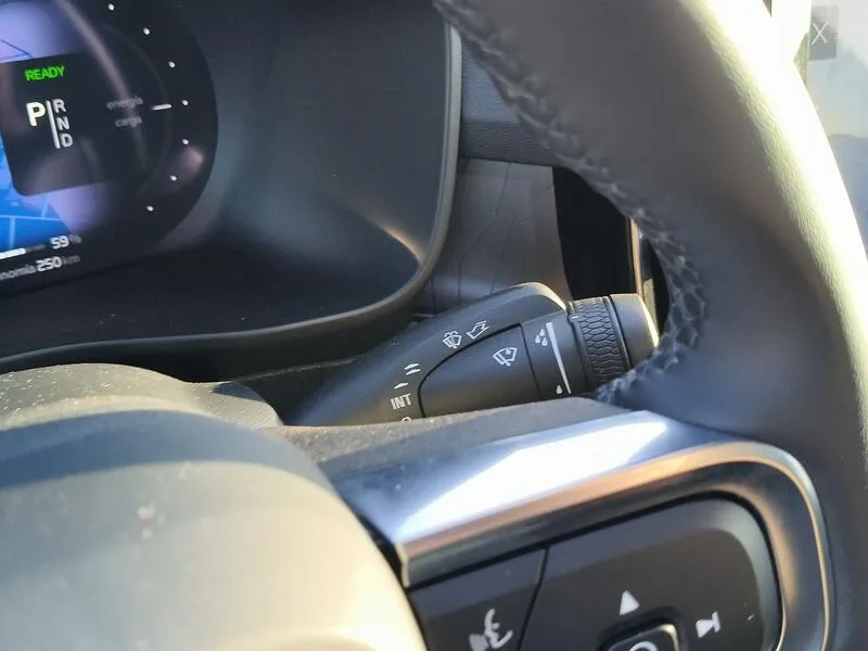 Volvo XC40 Recharge Twin First Edition - foto 27