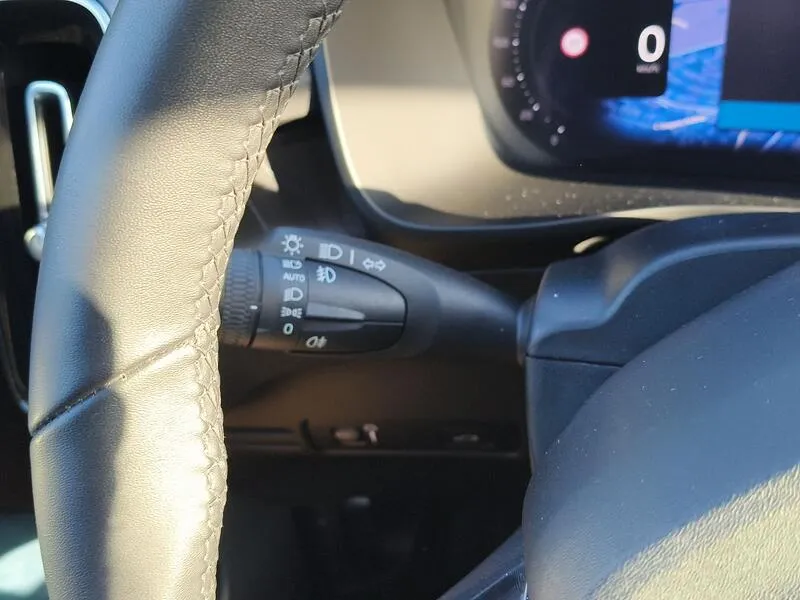 Volvo XC40 Recharge Twin First Edition - foto 29