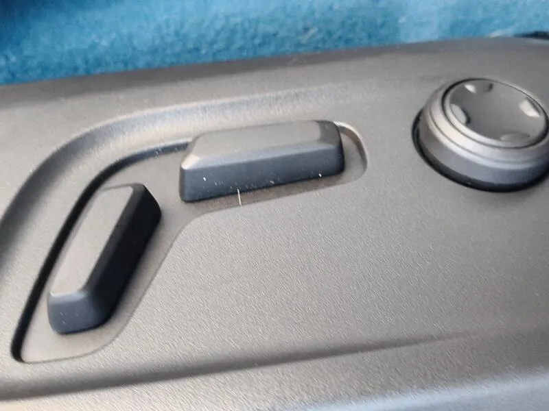 Volvo XC40 Recharge Twin First Edition - foto 34