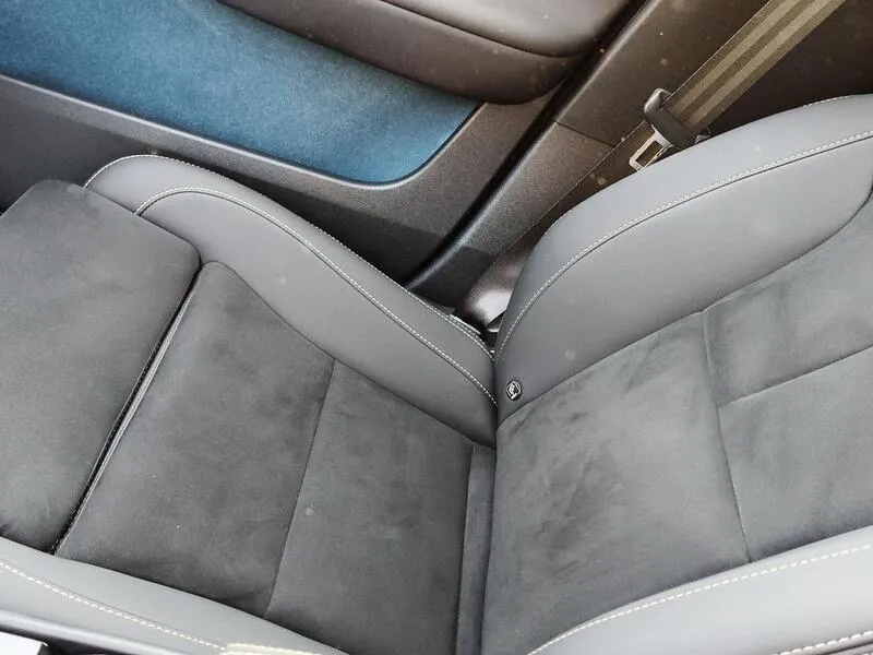 Volvo XC40 Recharge Twin First Edition - foto 23
