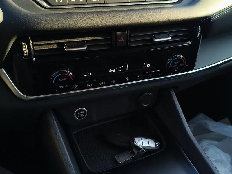 Nissan Qashqai DIG-T mHEV Xtronic Acenta - foto 12