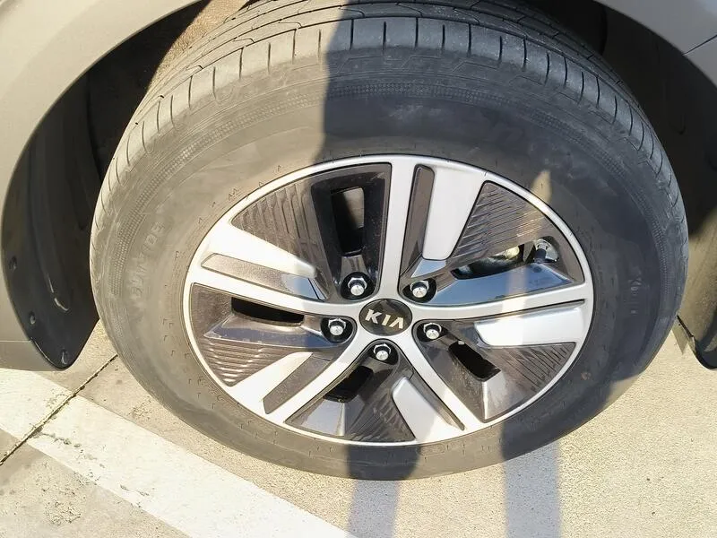 Kia Niro 1.6 GDi HEV Drive - foto 42