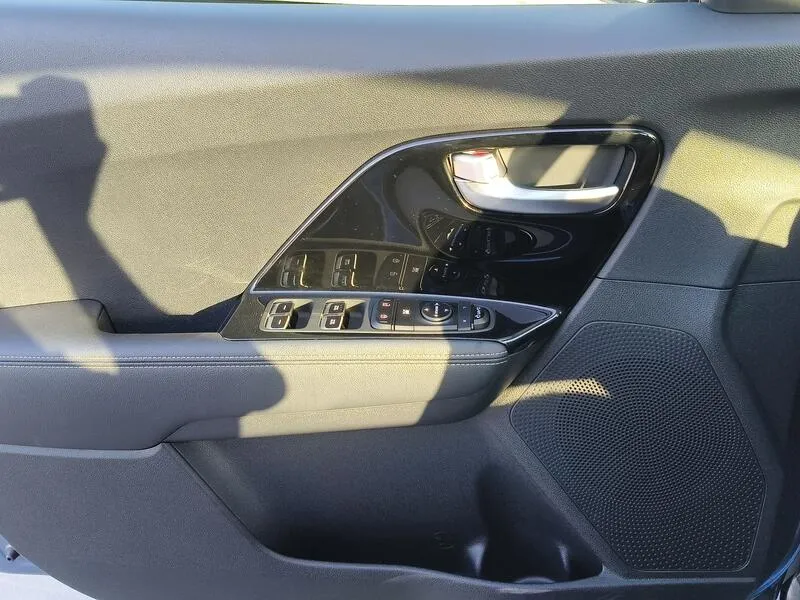 Kia Niro 1.6 GDi HEV Drive - foto 31
