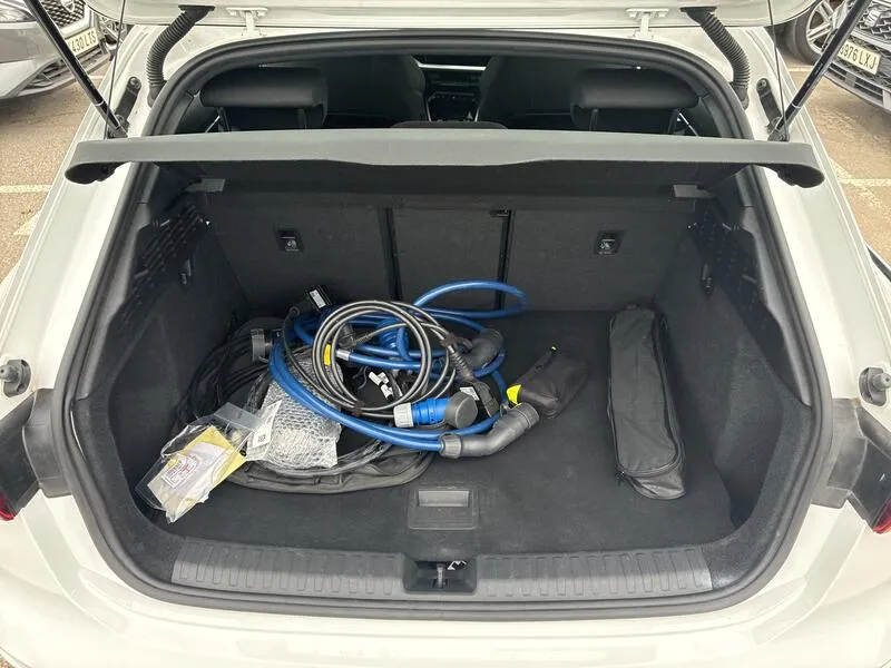 Audi A3 Sportback S line 40 TFSI e S tron - foto 36