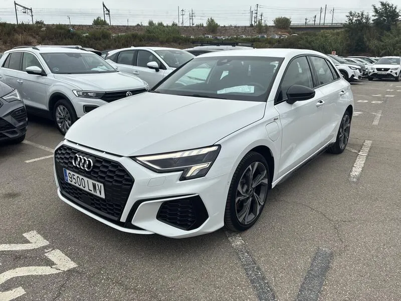Audi A3 Sportback S line 40 TFSI e S tron