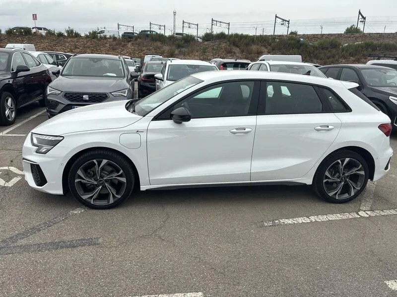 Audi A3 Sportback S line 40 TFSI e S tron - foto 3