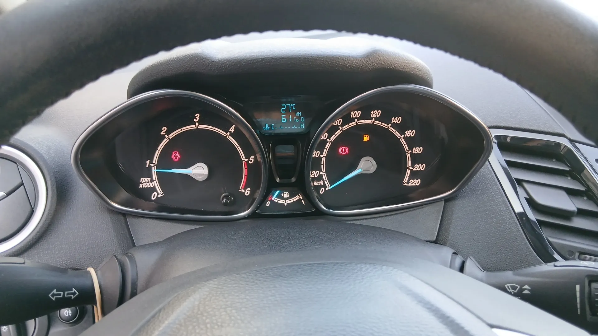 Ford Fiesta 1.5 TDCi ST-Line - foto 8