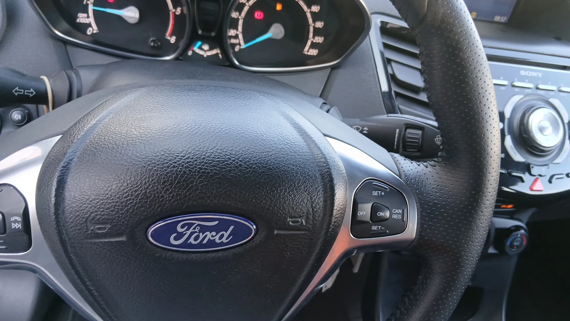 Ford Fiesta 1.5 TDCi ST-Line - foto 12
