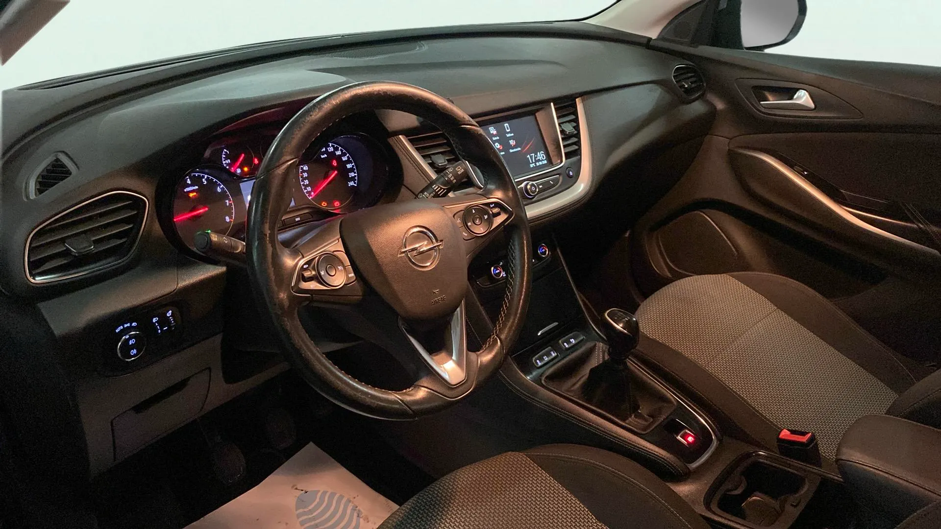 Opel Grandland 1.2 Turbo Selective - foto 15