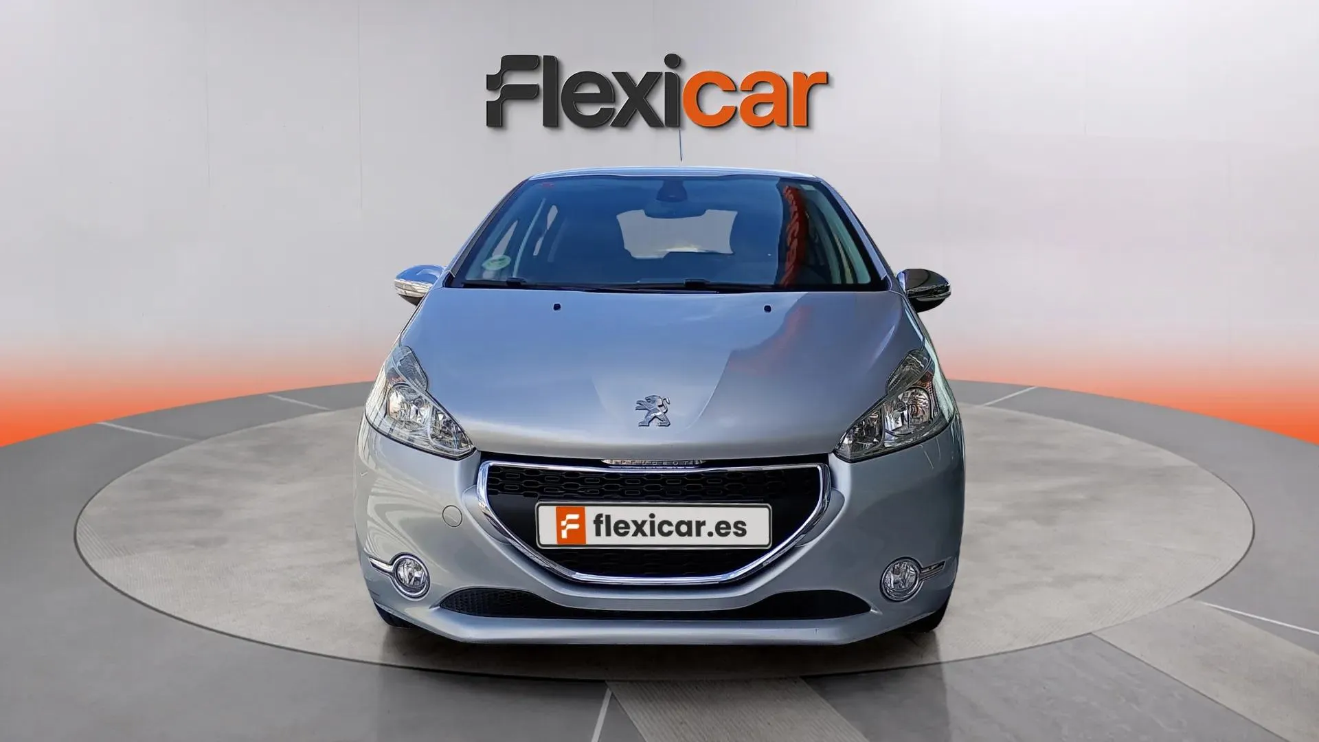 Peugeot 208 Style 1.4 HDi 68 - foto 2