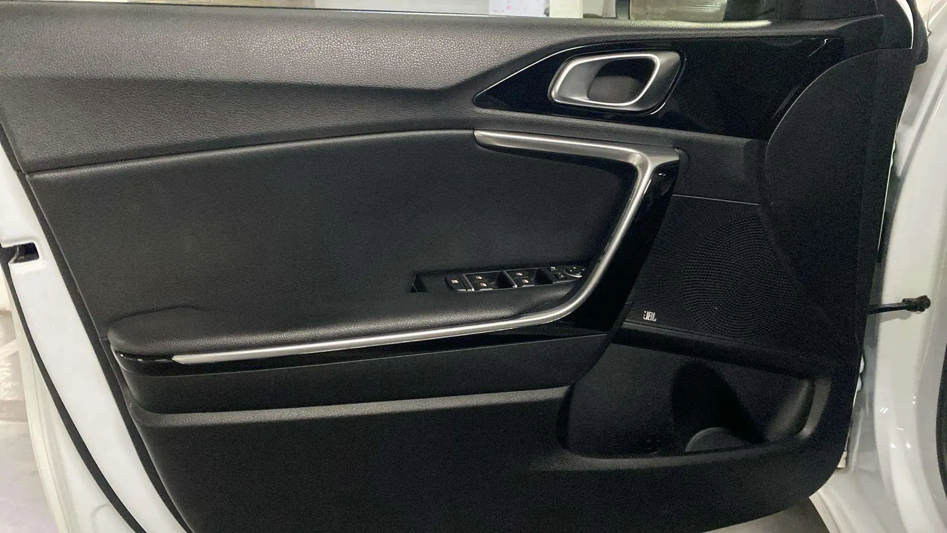 Kia XCeed 1.0 T-GDi Emotion - foto 26