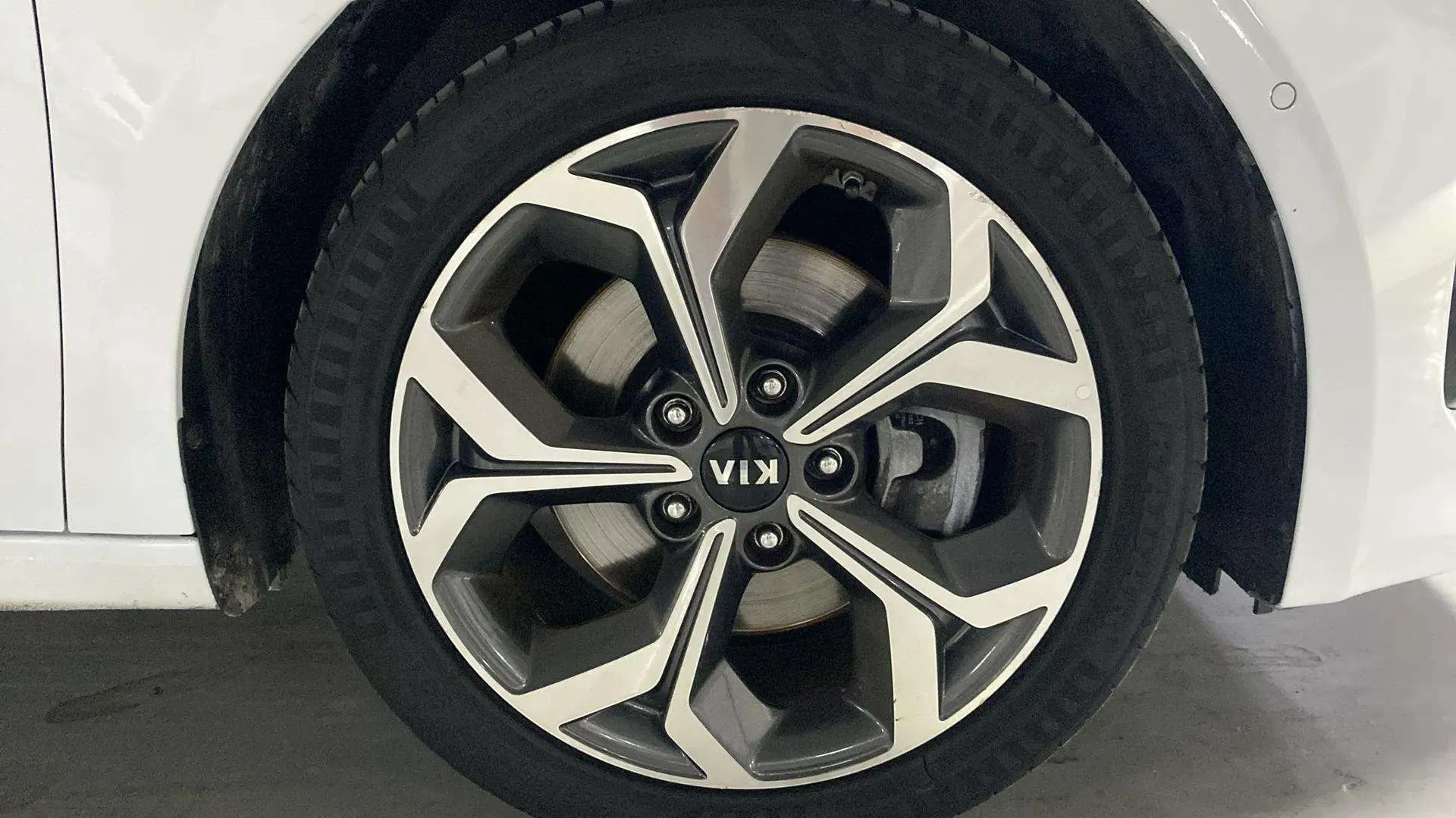 Kia XCeed 1.0 T-GDi Emotion - foto 29