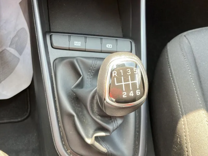 Hyundai Bayon 1.0 T-GDi 48V Maxx - foto 36