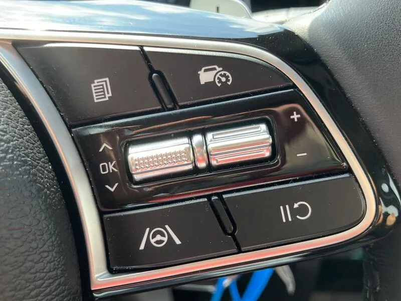 Kia XCeed 1.0 MHEV Drive - foto 32