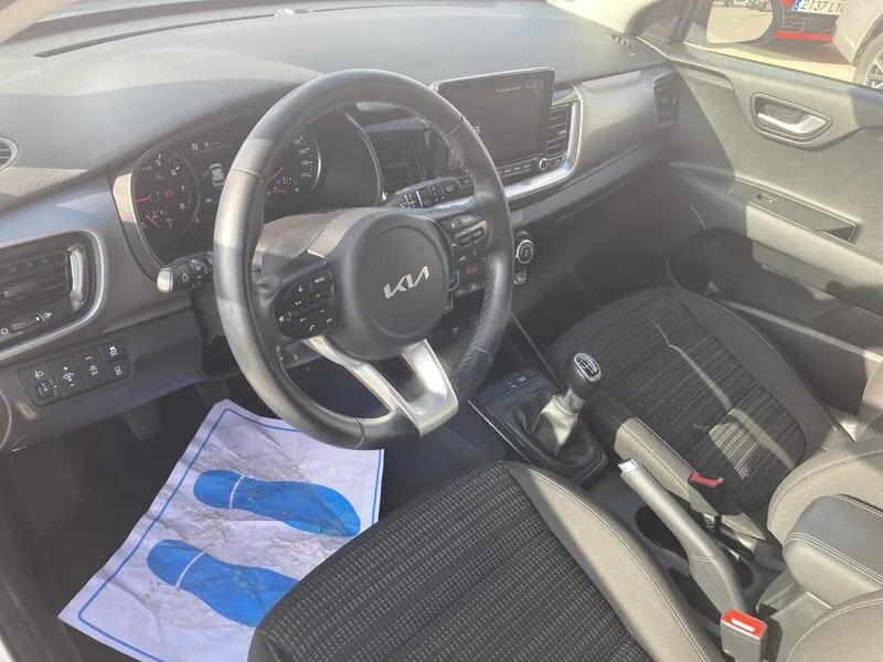 Kia Stonic 1.0 T-GDi MHEV iMT Drive - foto 10