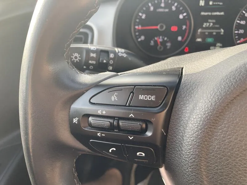 Kia Stonic 1.0 T-GDi MHEV iMT Drive - foto 26