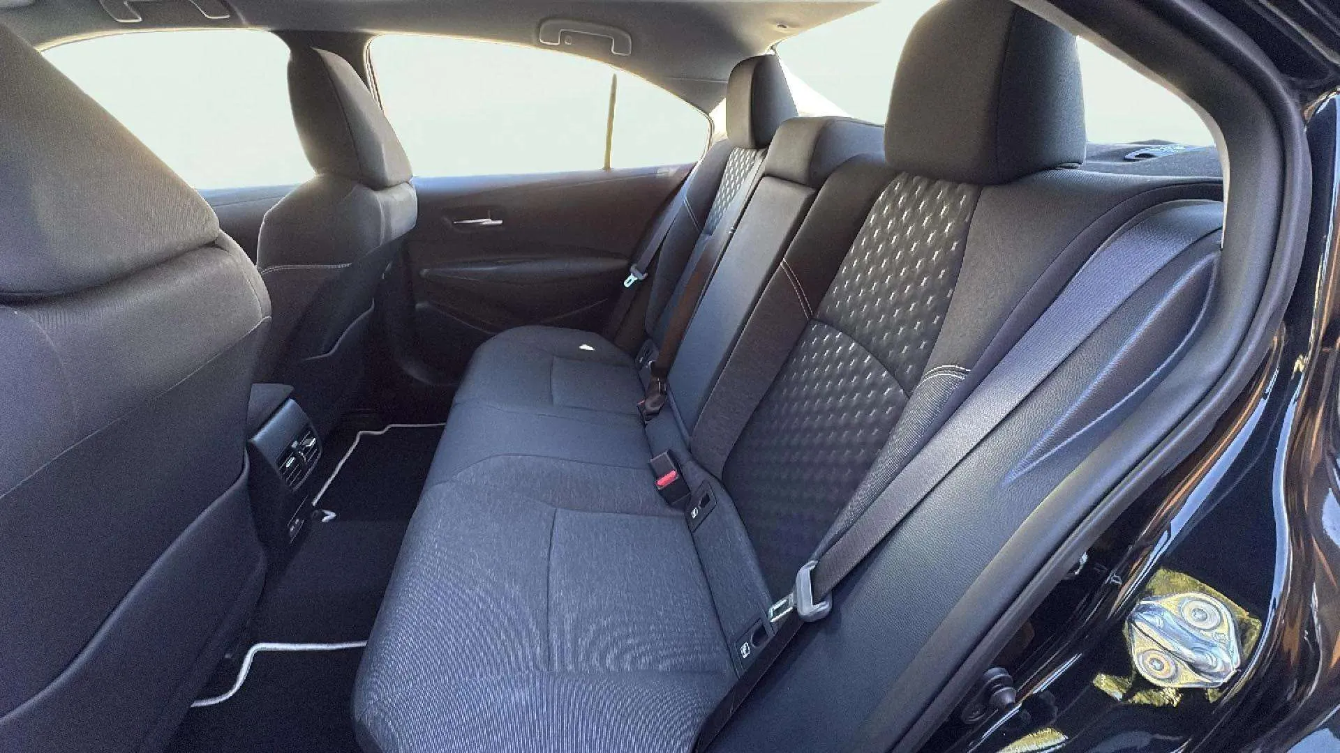 Toyota Corolla Cross Style Hybrid 140 - foto 12