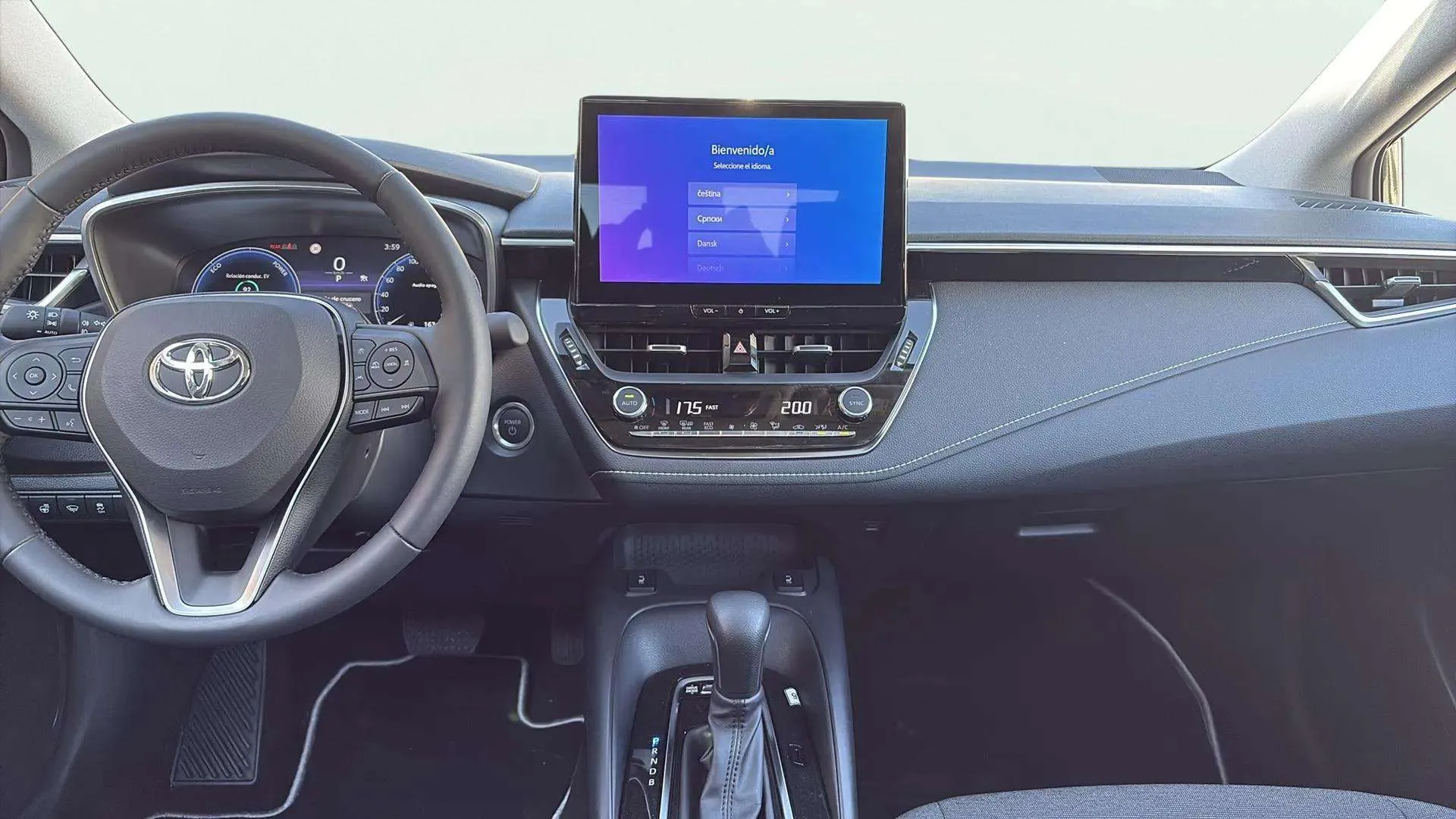 Toyota Corolla Cross Style Hybrid 140 - foto 8