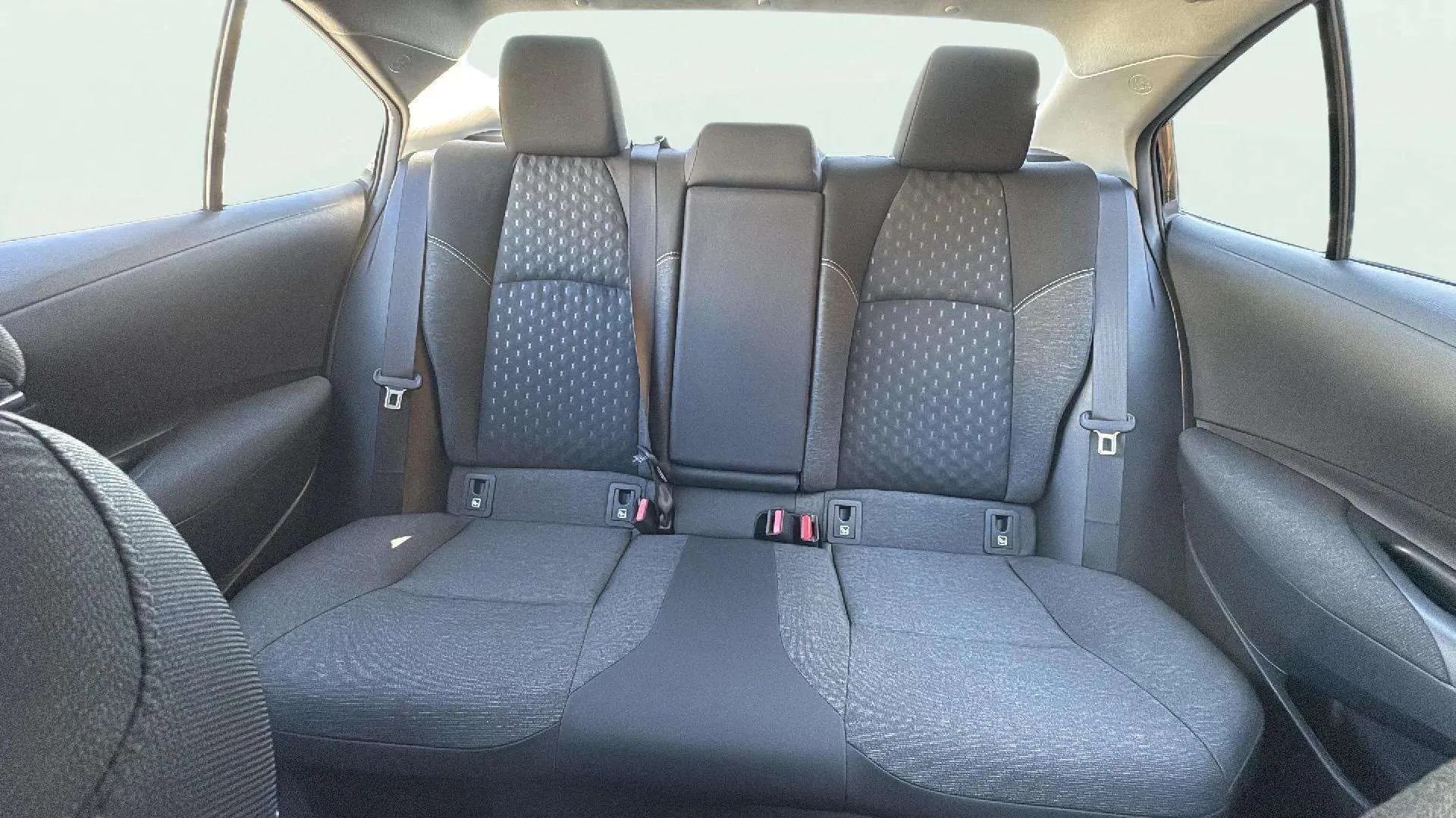 Toyota Corolla Cross Style Hybrid 140 - foto 13