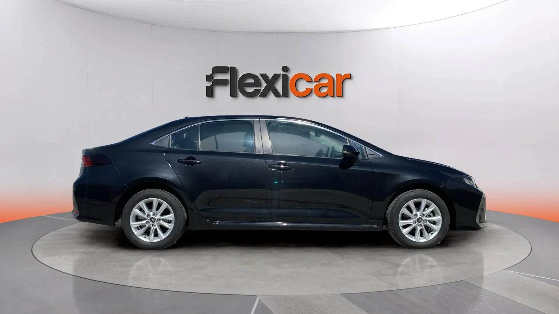 Toyota Corolla Cross Style Hybrid 140 - foto 9
