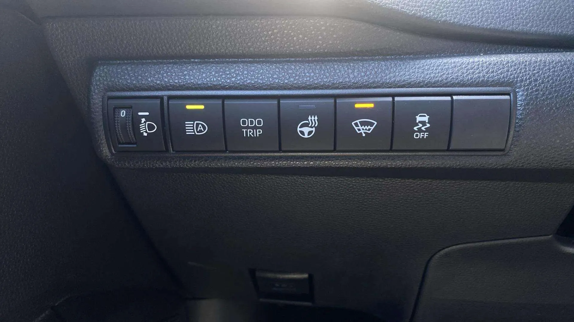 Toyota Corolla Cross Style Hybrid 140 - foto 16