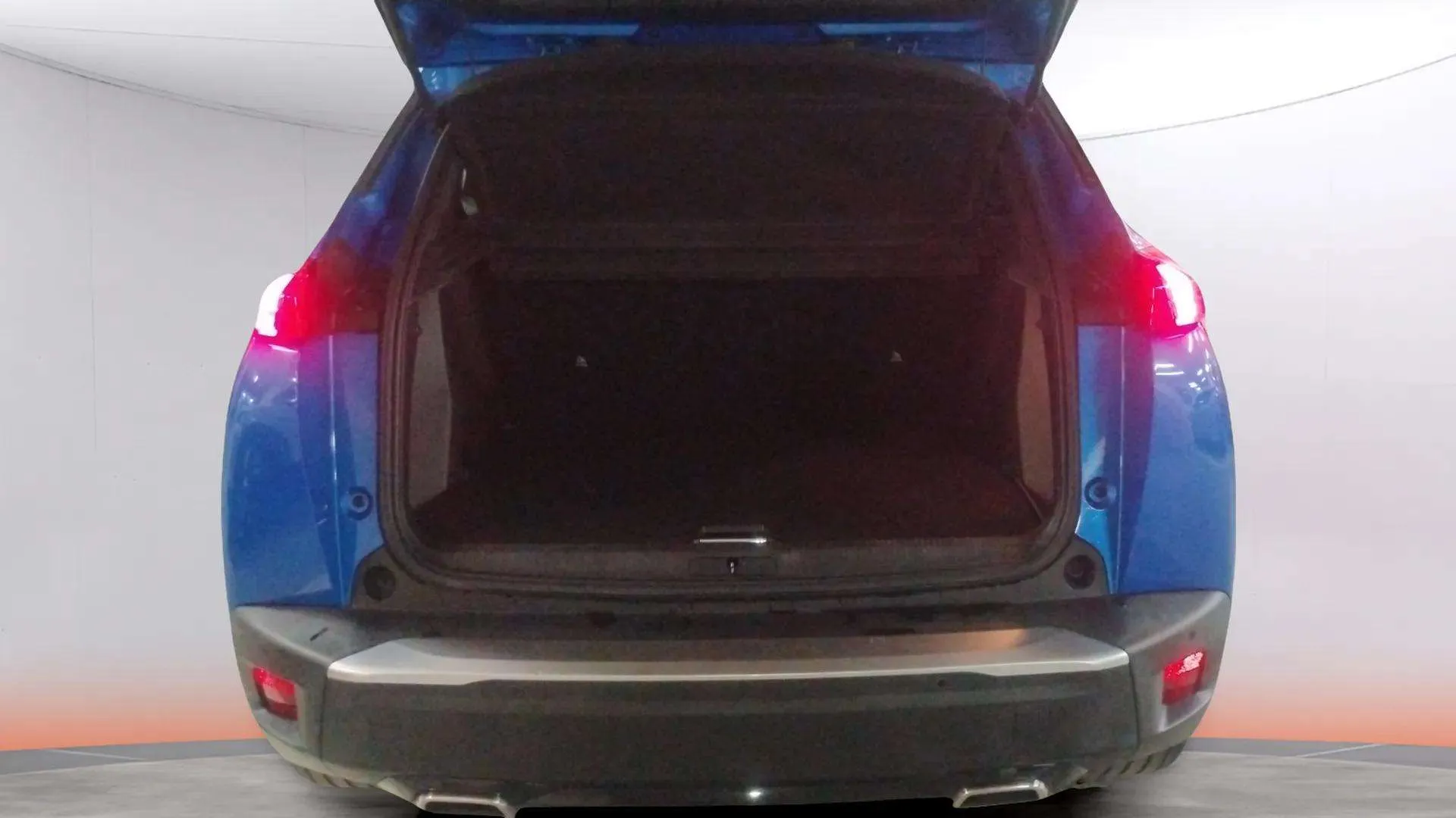 Peugeot 2008 Allure PureTech 130 BVM6 - foto 27