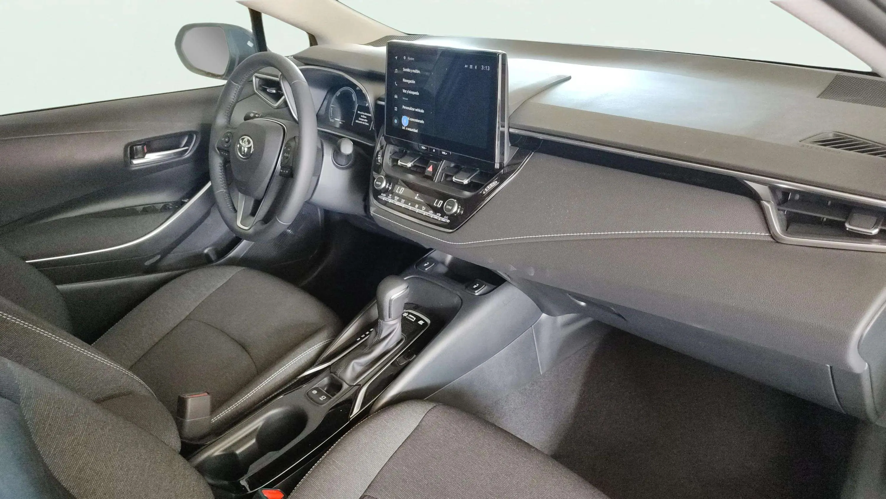 Toyota Corolla Cross Style Hybrid 140 - foto 17