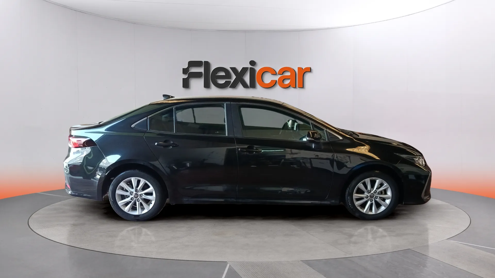 Toyota Corolla Cross Style Hybrid 140 - foto 8